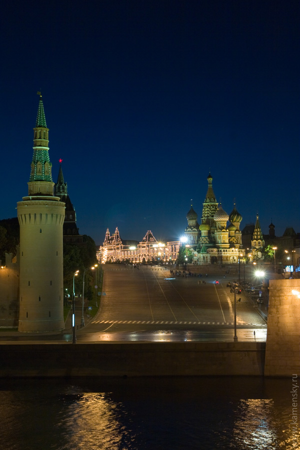 Вечерние фотографии Москвы. Васильевский спуск