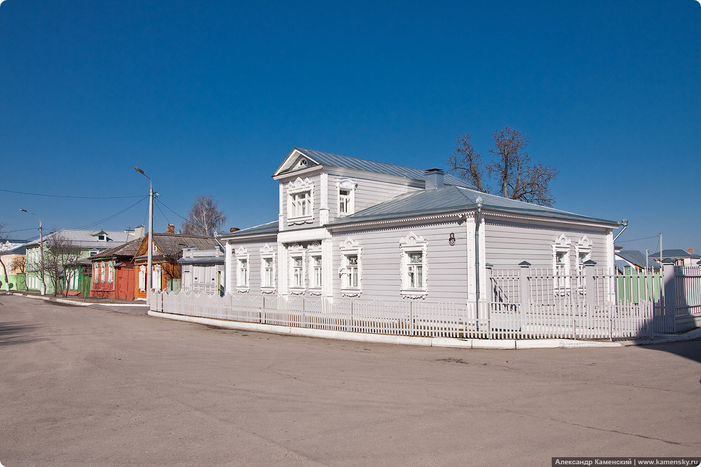 Московская область, город Коломна, весенние фотографии, трамвай Коломны