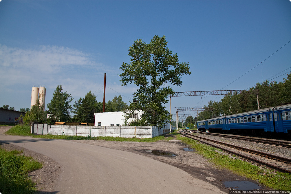 Красноармейск, Красноармейская ветка, железная дорога, электричка, пригородный поезд, Подмосковье, ЭР2-1081, ЧМЭ3