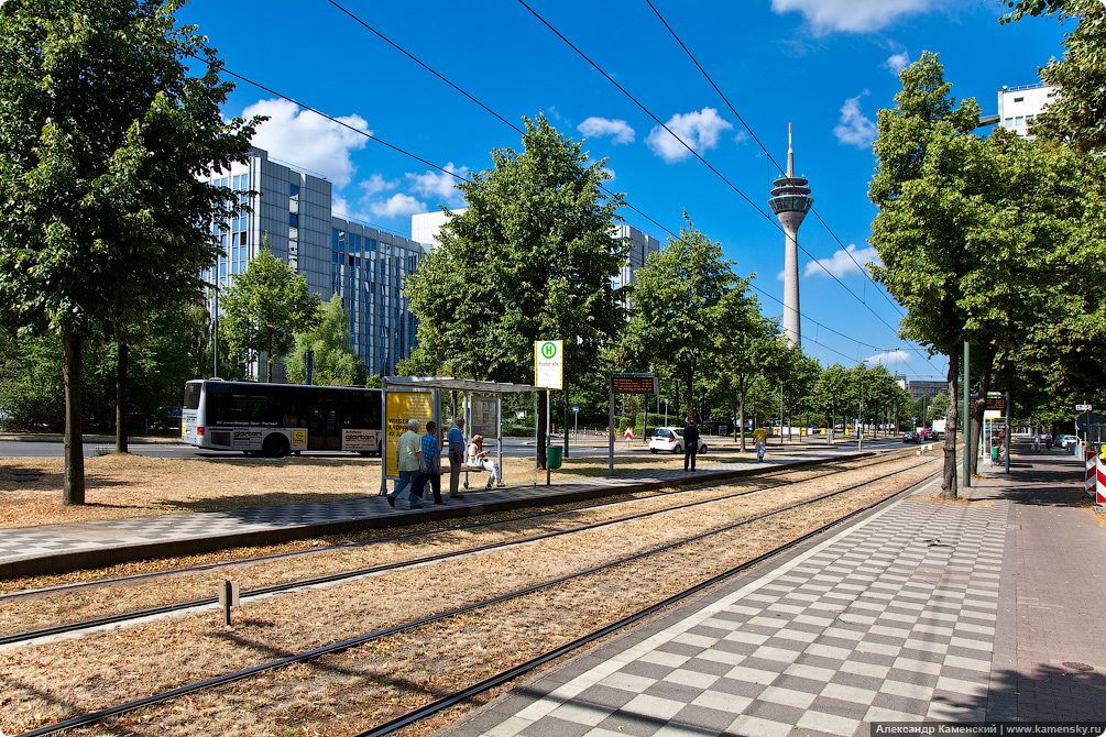 Германия, Вокзал и трамваи Дюссельдорфа, Dusseldorf Hbf, tramway, Germany, DB, bahn.de