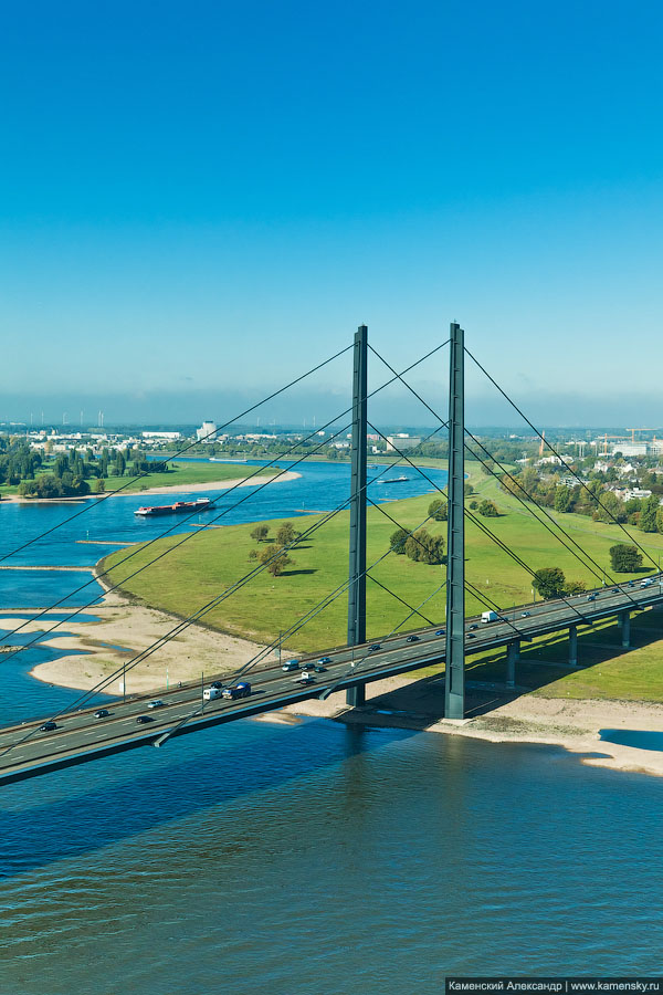 Дюссельдорф, Rheinkniebrücke, Dusseldorf