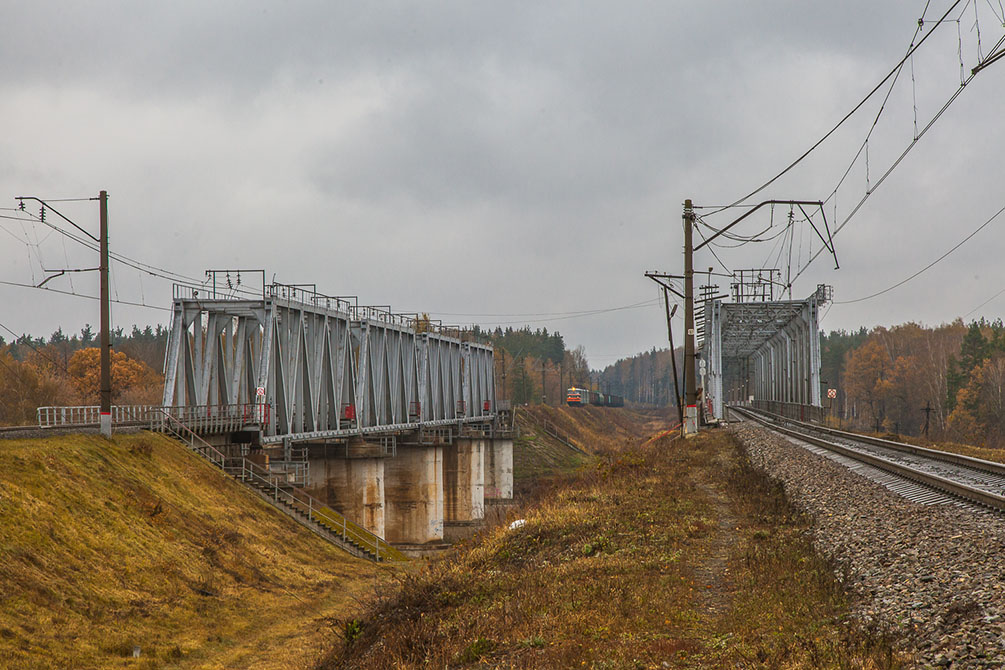 Осень, туман, Московская область, БМО, романтическая железная дорога, красиво, пейзаж, озеро в лесу, Амазонка, Орехово-Зуево, Клязьма, мосты